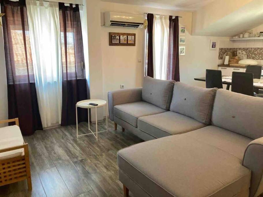 Apartment Near The Beach Σπλιτ Εξωτερικό φωτογραφία